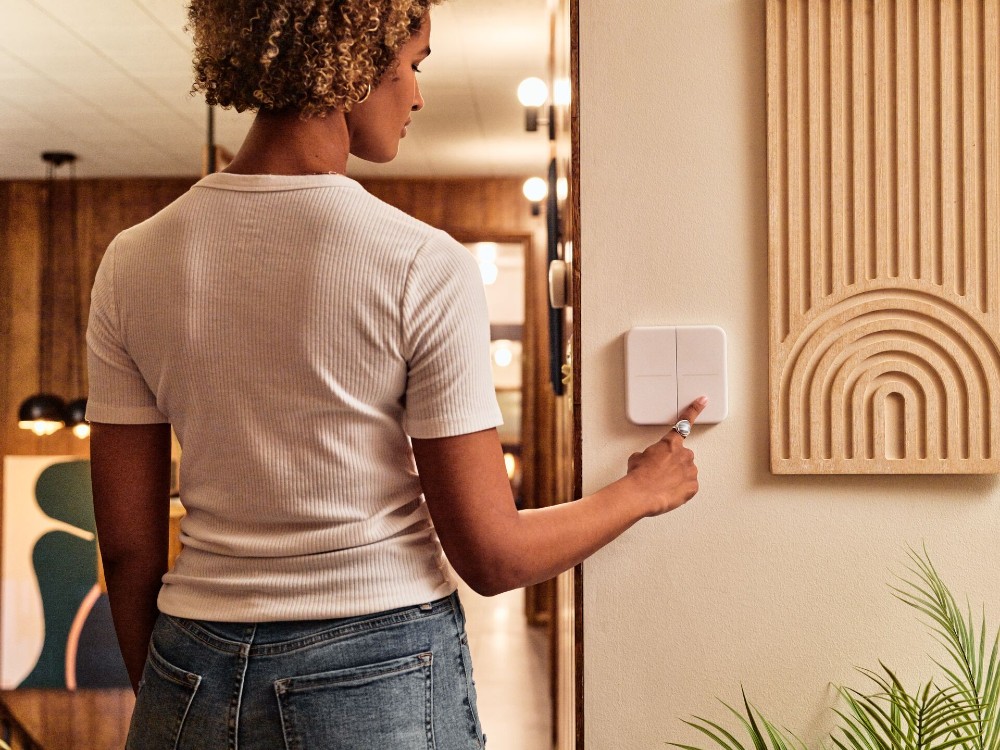 What Are Smart Light Bulbs? Vivint